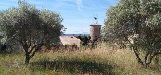 Terrain à bâtir à Sainte-Tulle, Provence-Alpes-Côte d'Azur