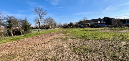 Terrain à bâtir à , Ain