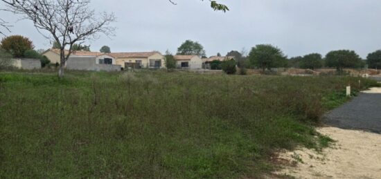 Terrain à bâtir à La Lande-de-Fronsac, Nouvelle-Aquitaine